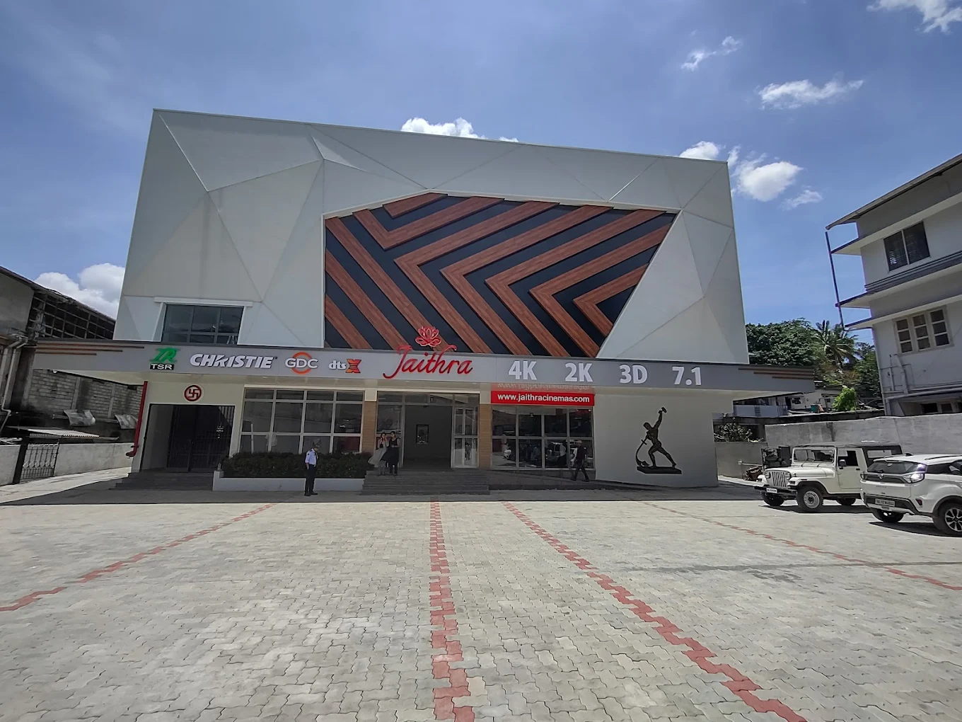 Jaithra Cinemas 4k dtsX